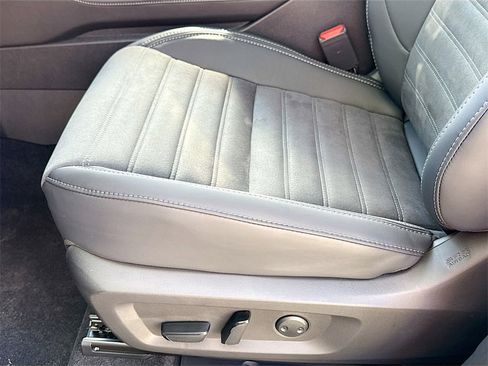 New 2025 Mitsubishi Outlander SE image 20