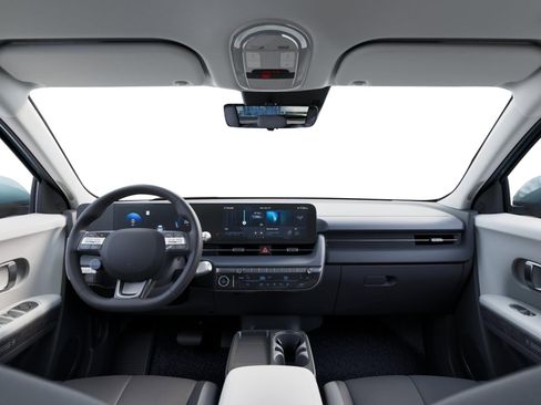 New 2026 Hyundai Ioniq 5 SE image 8