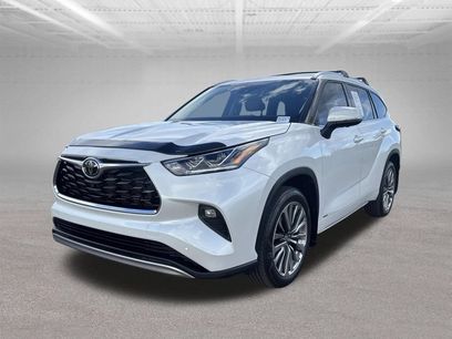 Used 2025 Toyota Highlander Limited