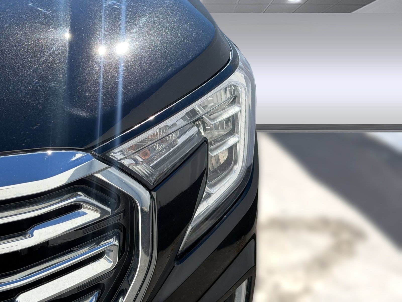 Used 2024 GMC Terrain SLT AWD/4WD image 11