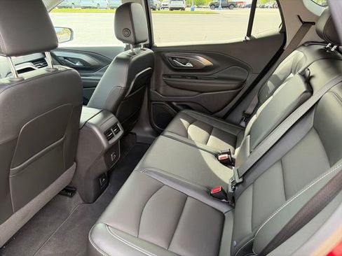 Used 2023 GMC Terrain SLT FWD image 15