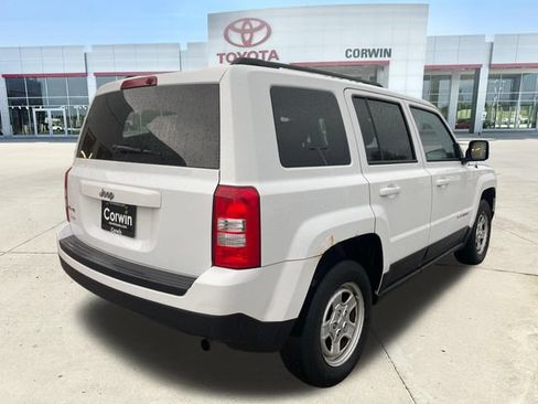 Used 2016 Jeep Patriot Sport w/ Power Value Group AWD/4WD image 5