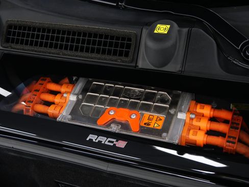 Used 2021 Ferrari SF90 Stradale image 64