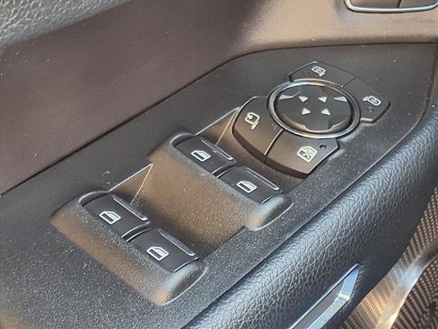 Used 2021 Ford Expedition XLT image 12