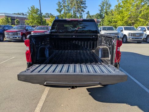 Used 2024 Chevrolet Silverado 1500 Custom Trail Boss AWD/4WD image 32
