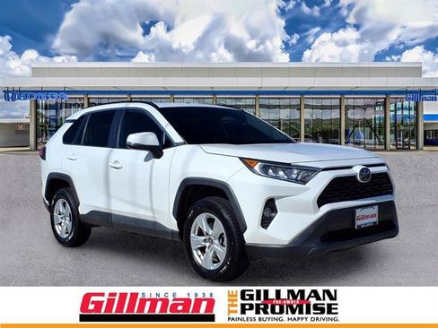 Used 2019 Toyota RAV4 XLE FWD image 1