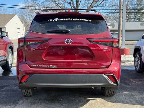 New 2026 Toyota Highlander XLE image 5