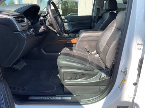 Used 2019 Chevrolet Tahoe Premier w/ RST 6.2L Performance Edition AWD/4WD image 15