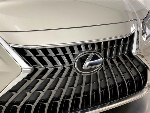 Used 2023 Lexus ES 350 w/ Premium Package FWD image 33
