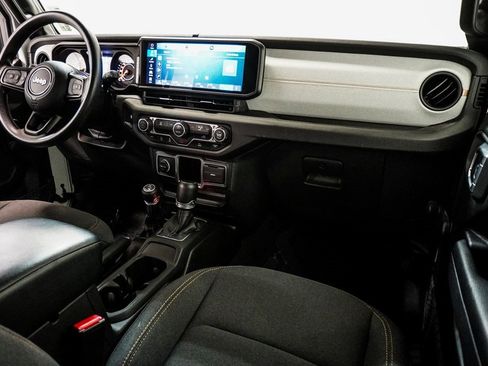 Used 2024 Jeep Wrangler Sport image 23