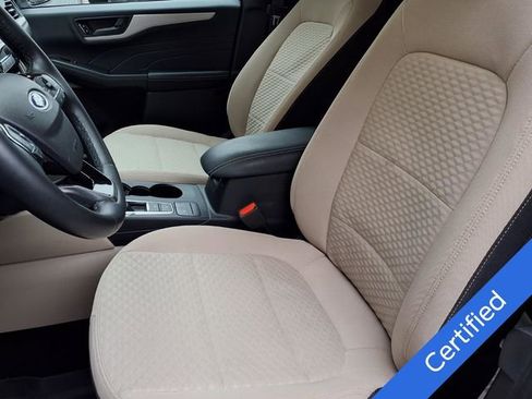Used 2022 Ford Escape SE w/ Convenience Package image 3