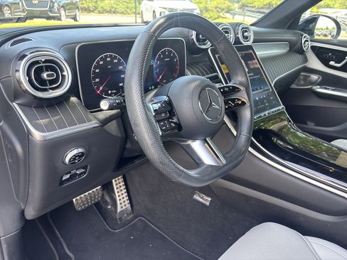 Used 2023 Mercedes-Benz GLC 300 4MATIC image 23