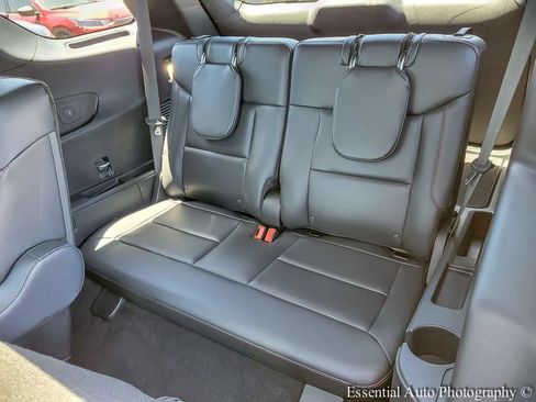 Certified 2025 Ford Explorer ST AWD/4WD image 12