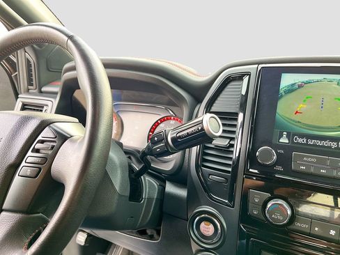 Used 2024 Nissan Titan PRO-4X w/ Pro-4x Convenience Package image 17