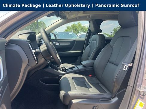 New 2026 Volvo XC40 B5 Plus image 14