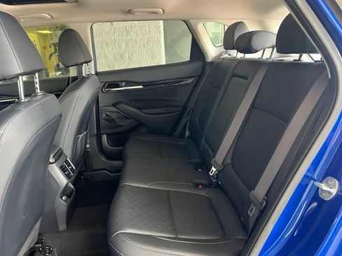Used 2023 Kia Seltos SX w/ SX Sunroof Package AWD/4WD image 11
