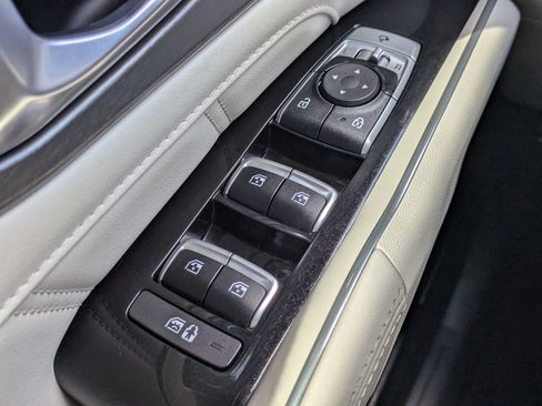 Used 2023 Kia Sorento SX Prestige w/ Panoramic Sunroof Package AWD/4WD image 32