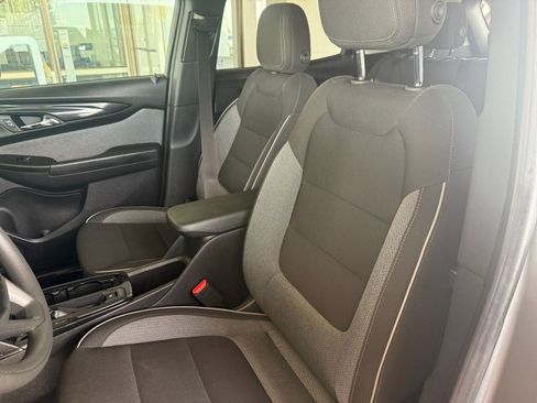 Used 2025 Chevrolet TrailBlazer LT image 38