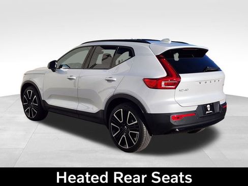 Certified 2023 Volvo XC40 B5 Ultimate w/ Climate Package image 7