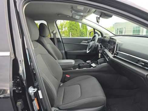 Certified 2023 Kia Sportage LX AWD/4WD image 11