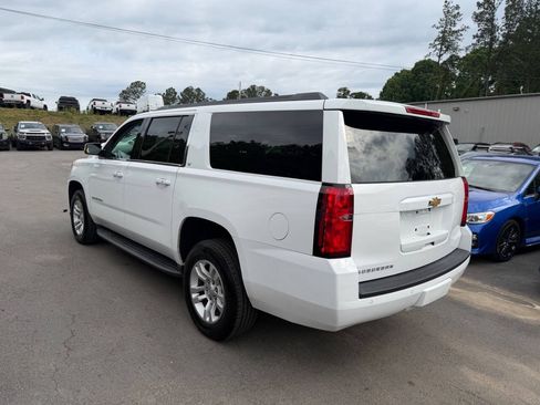 Used 2018 Chevrolet Suburban LT RWD image 9