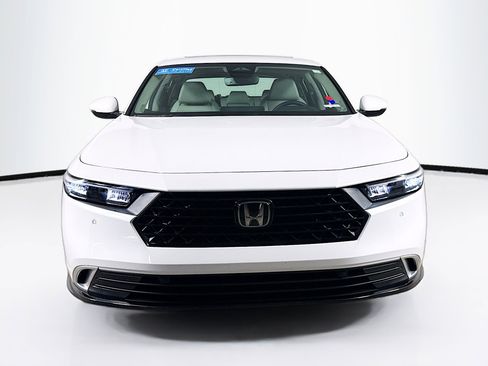 Used 2025 Honda Accord Touring image 3