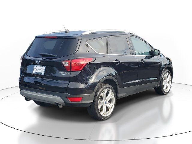 Used 2019 Ford Escape Titanium AWD/4WD image 4