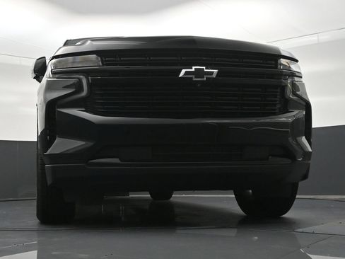 Used 2024 Chevrolet Suburban RST w/ Luxury Package RWD image 31