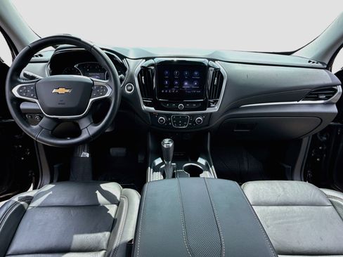 Used 2020 Chevrolet Traverse Premier AWD/4WD image 3
