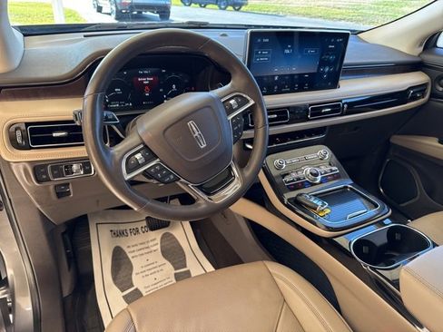 Used 2022 Lincoln Nautilus Reserve w/ Equipment Group 201A image 18