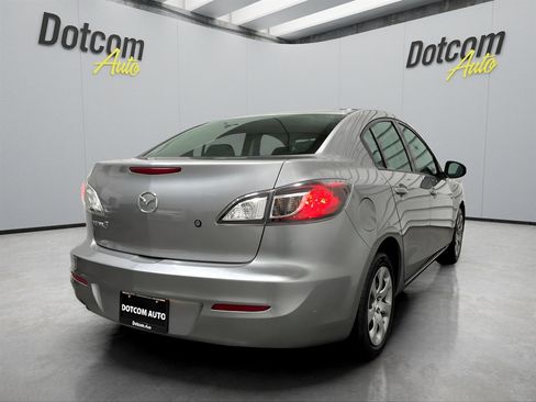 Used 2013 MAZDA MAZDA3 i SV image 10