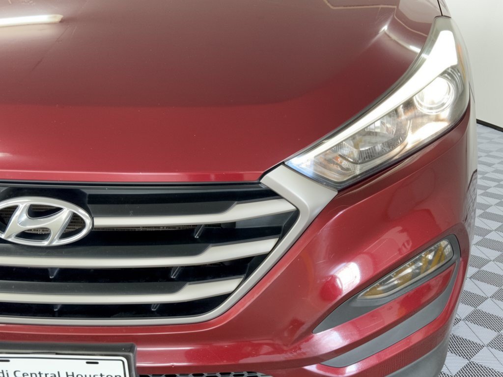 Used 2016 Hyundai Tucson SE w/ Option Group 02 FWD image 12