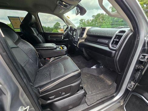 Used 2024 RAM 2500 Laramie AWD/4WD image 22