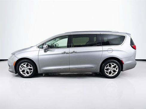 Used 2020 Chrysler Pacifica Limited FWD image 5
