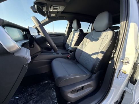 New 2026 Volkswagen Tiguan SE R-Line image 13