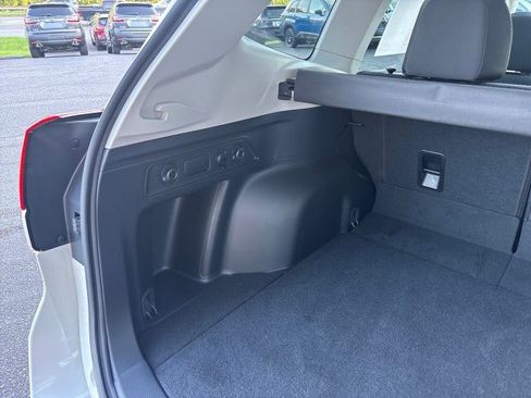 Certified 2022 Subaru Forester Premium AWD/4WD image 50