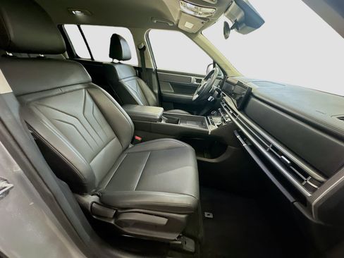 Used 2025 Hyundai Santa Fe SEL image 33