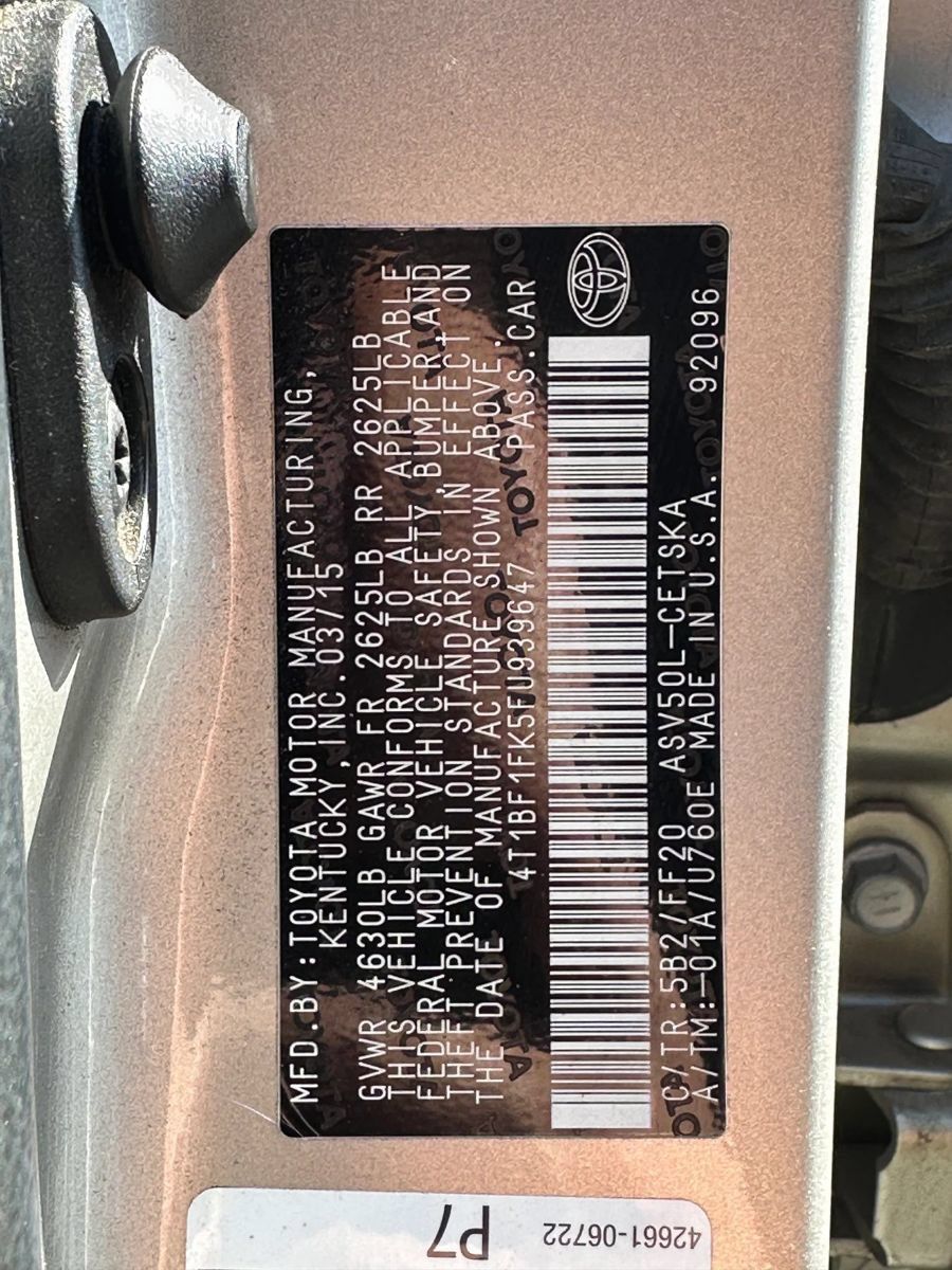 Used 2015 Toyota Camry SE FWD image 12