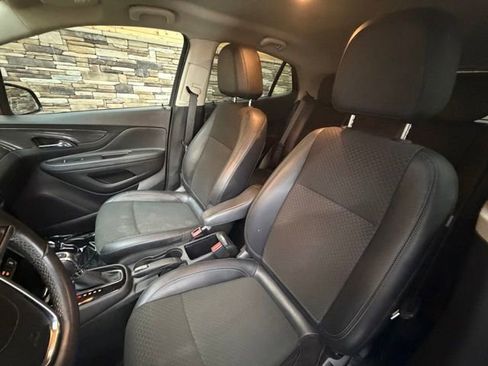 Used 2018 Buick Encore Preferred AWD/4WD image 12