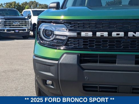 New 2025 Ford Bronco Sport Outer Banks w/ Outer Banks Tech Package+ AWD/4WD image 10