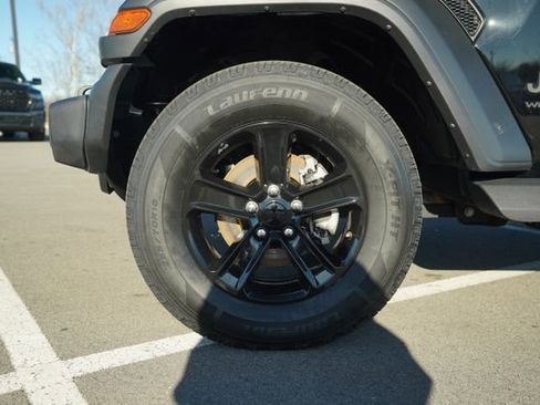 Used 2022 Jeep Wrangler Unlimited Sport image 11