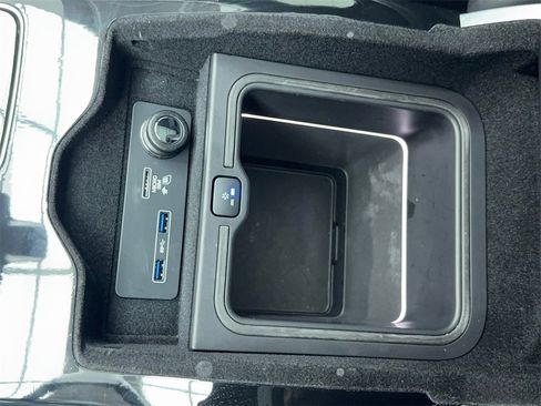 Used 2021 Land Rover Range Rover P525 Westminster Edition LWB image 33