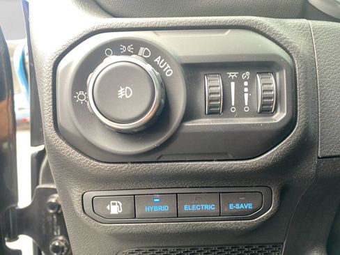 Used 2021 Jeep Wrangler Unlimited Rubicon 4xe w/ Cold Weather Group AWD/4WD image 24
