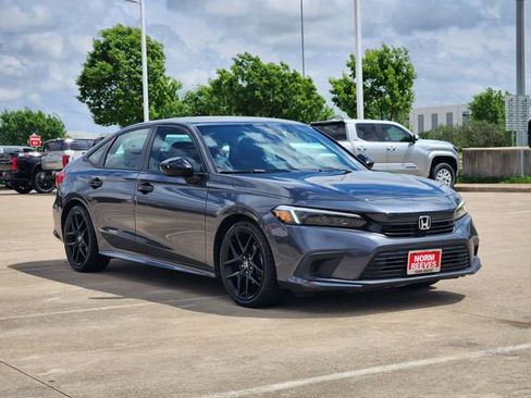 Used 2023 Honda Civic Sport image 2