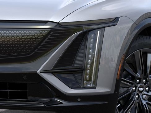 New 2026 Cadillac Lyriq Signature Sport w/ Nappa Leather Package RWD image 10