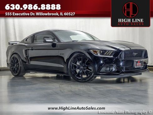 Used 2017 Ford Mustang GT Premium w/ Black Accent Package RWD image 1
