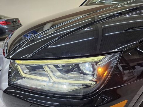 Used 2018 Audi SQ5 Premium Plus w/ S Sport Package image 10