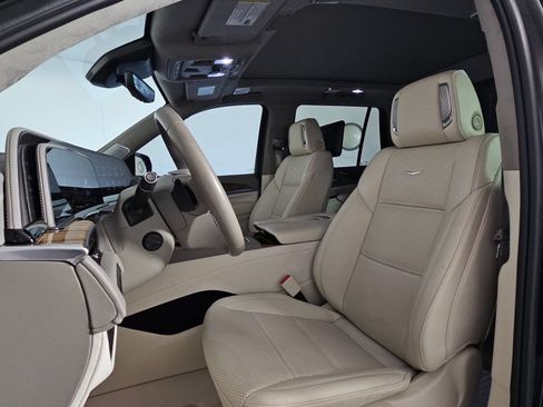 Used 2024 Cadillac Escalade Sport Platinum RWD image 13