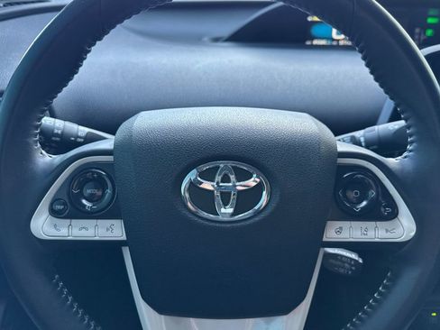 Used 2019 Toyota Prius Prime Advanced w/ Preferred Accessory Package image 27