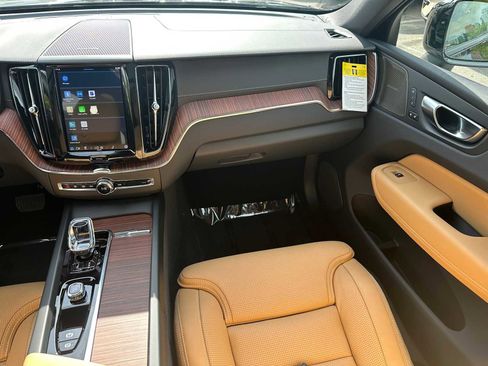 New 2025 Volvo XC60 B5 Ultra w/ Protection Package Premier image 18
